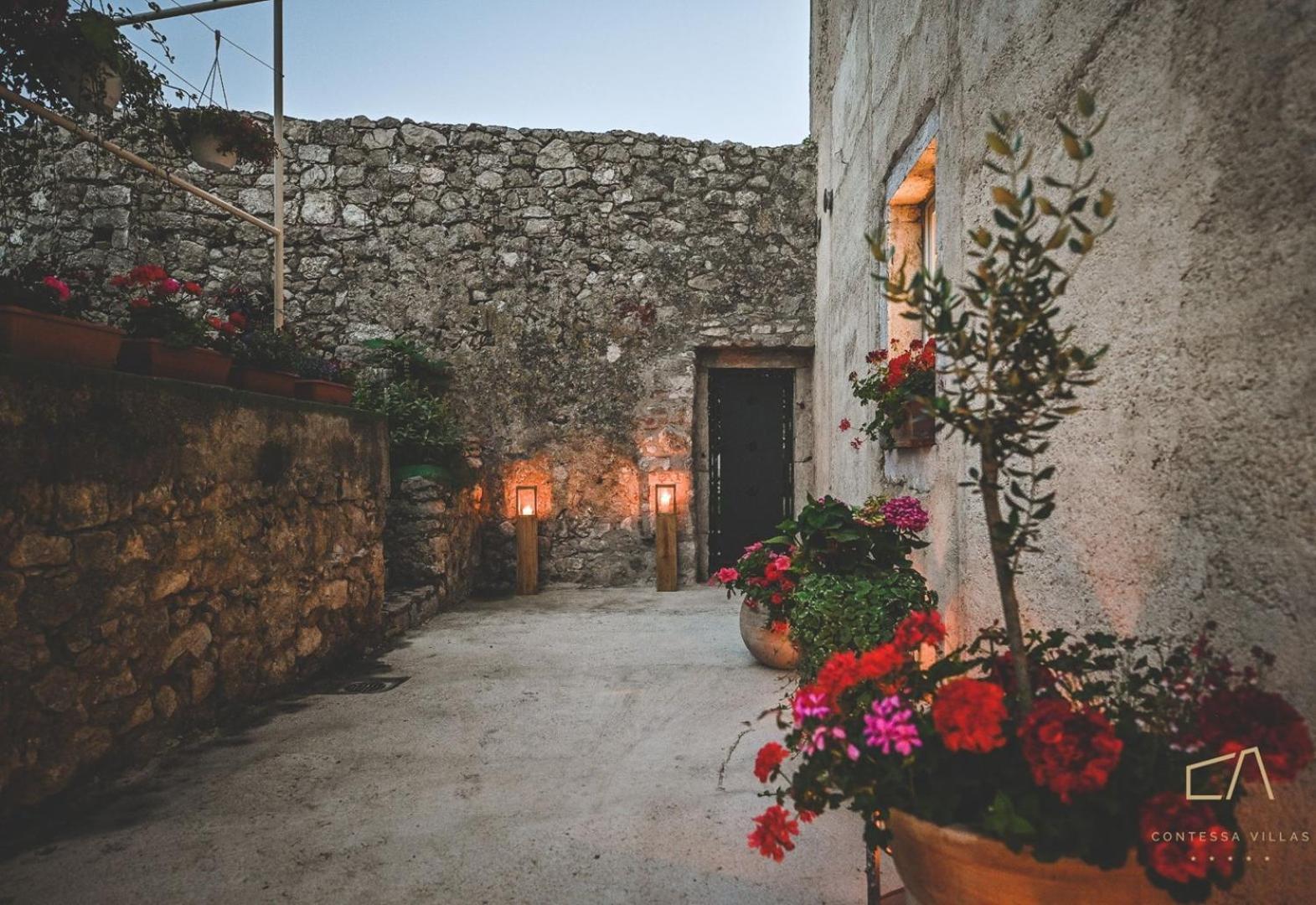 Galija Luxury Suites كرك المظهر الخارجي الصورة